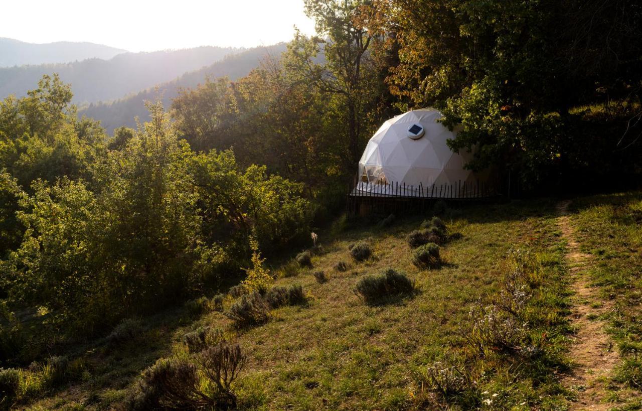 Gaia'S Spheres Gorzegno Luaran gambar